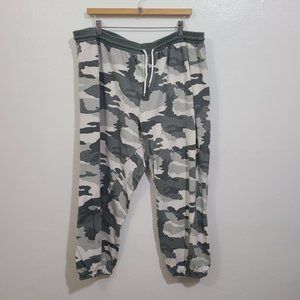 Wild Fable Plus Size Camo Sweats Green and White Women's Size 3X